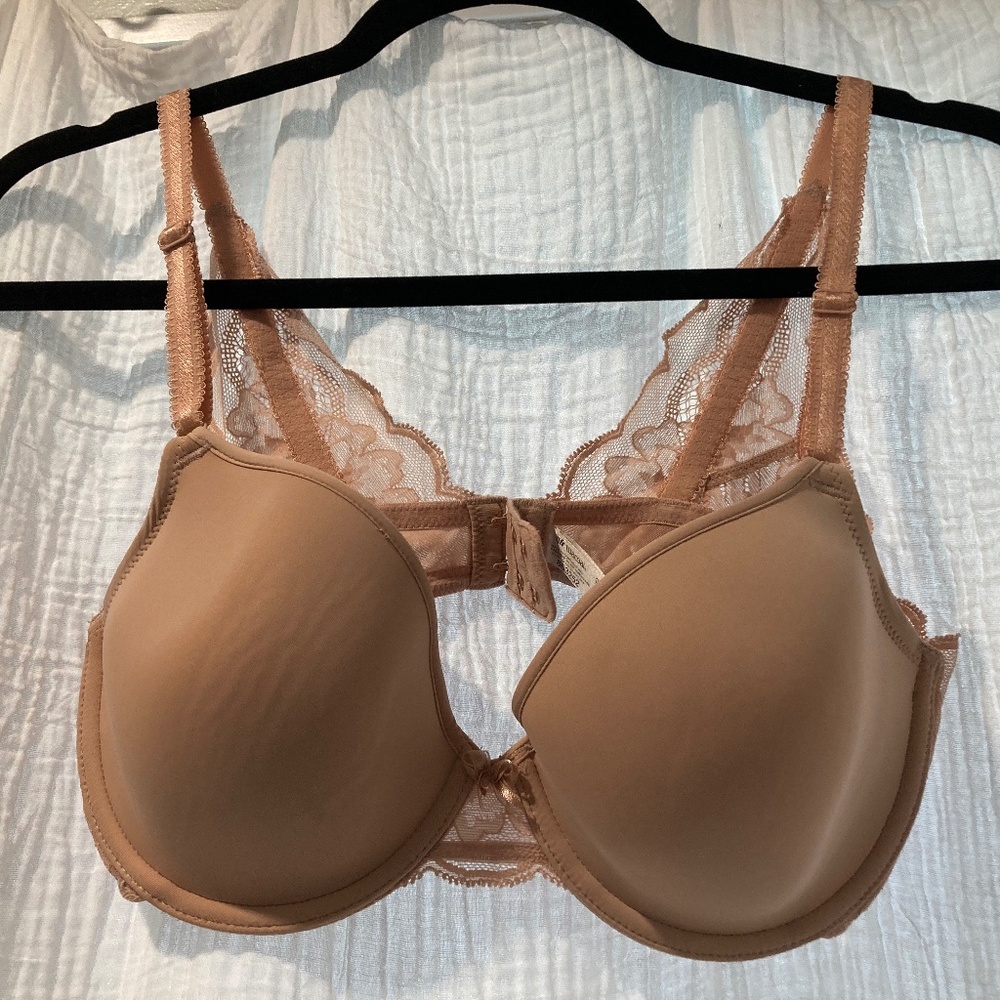 Wacoal nude beautiful support bra size 34D